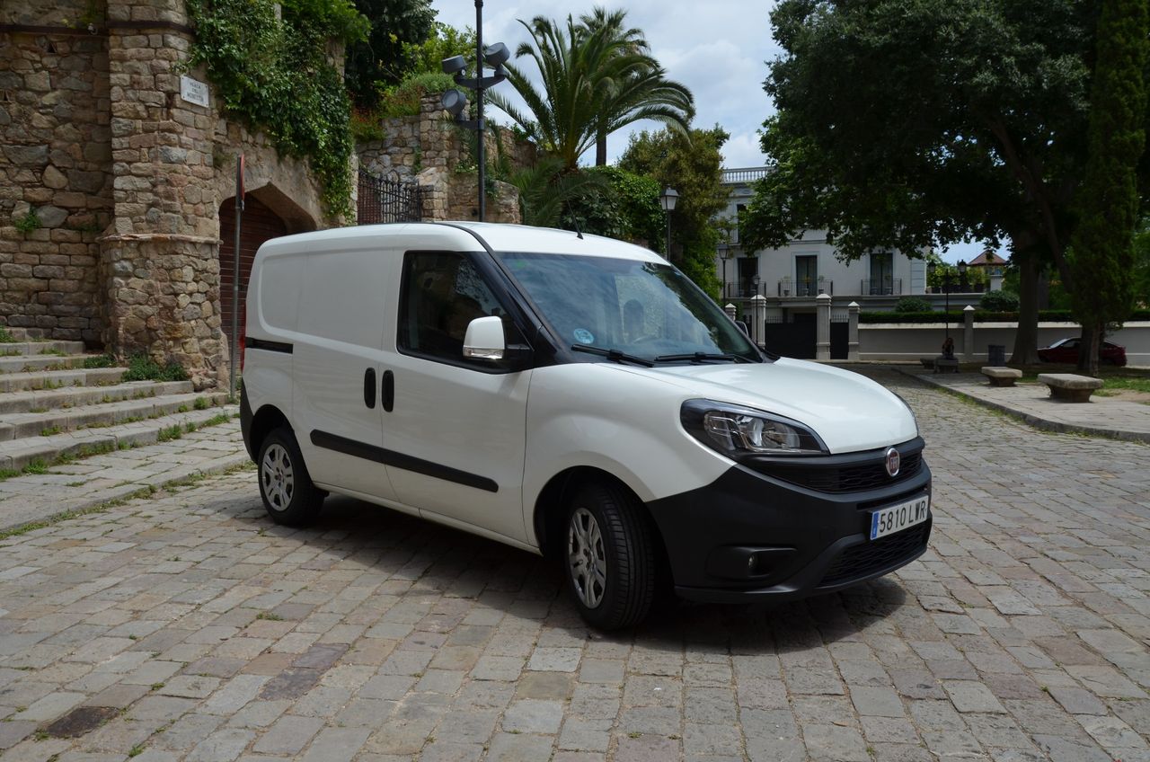 Fiat Doblò CARGO SX 1.6 MJET 90CV (AC) - Foto 14