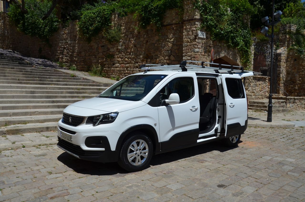 Peugeot Rifter Allure Long BlueHDi 100 BACA  GRANDE - Foto 32