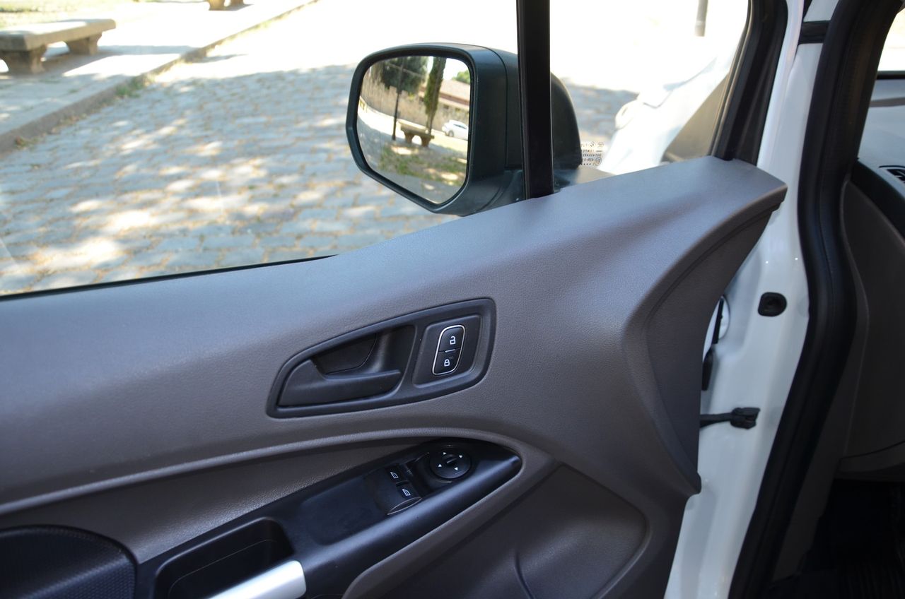 Ford Transit Connect VAN 1.5 TDCI ECOFLEX TREND 200 L1 3 PLAZAS + BACA + REMOLQUE - Foto 3