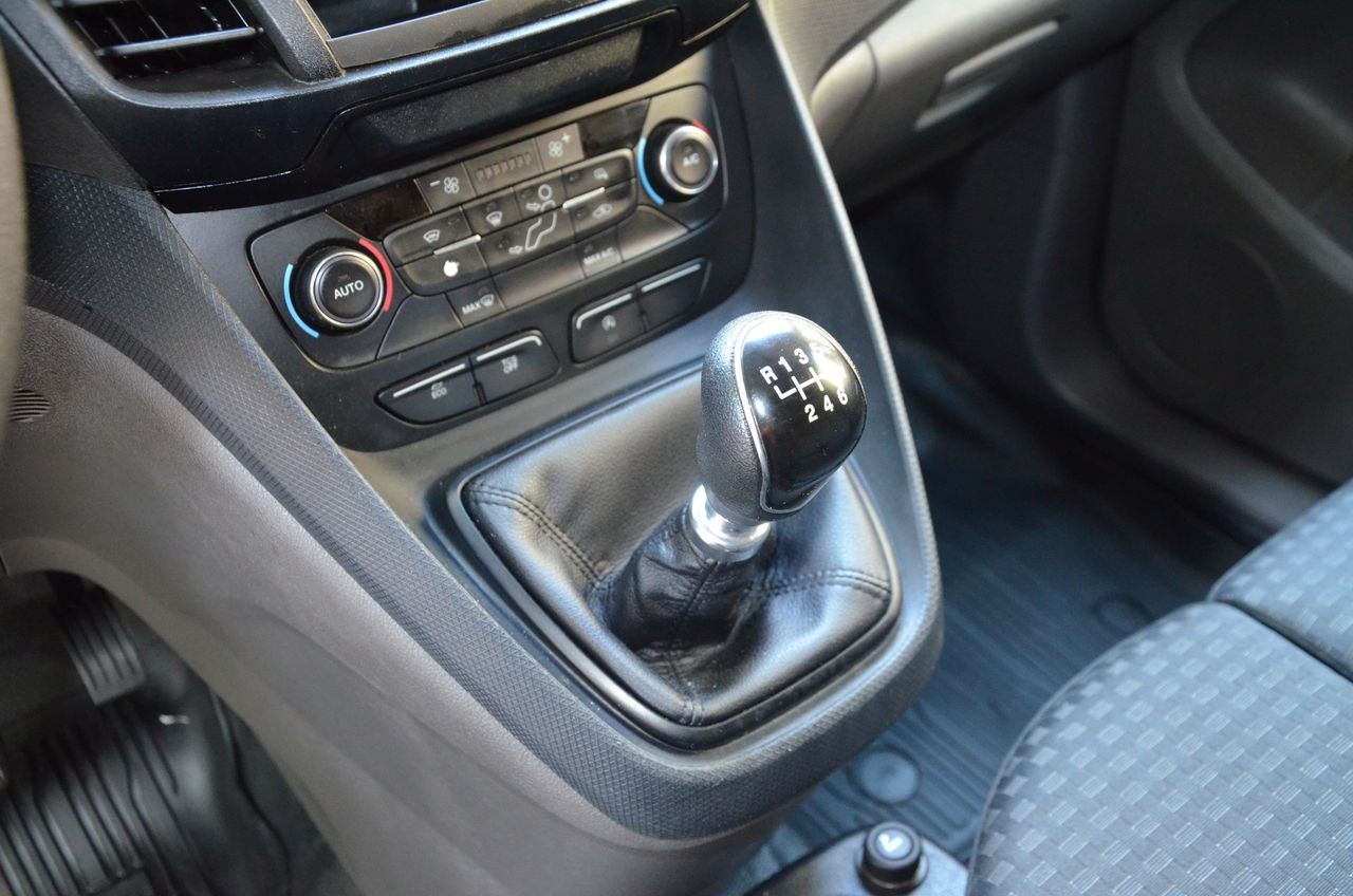Ford Transit Connect VAN 1.5 TDCI ECOFLEX TREND 200 L1 3 PLAZAS + BACA + REMOLQUE - Foto 7