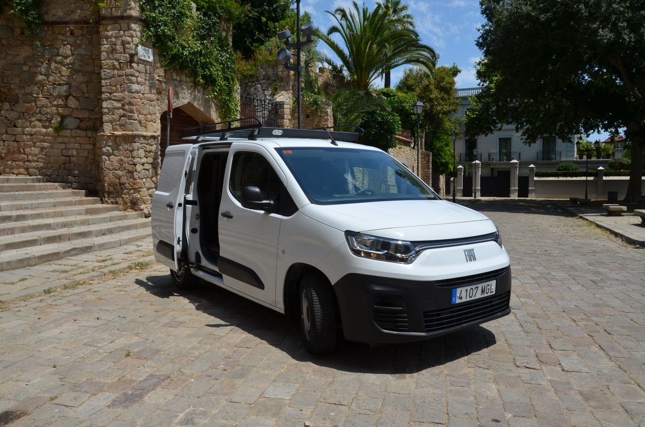 Fiat Doblò FURGÓN 1.5BLUEHDI 100CV 650KG L1 H1 BACA  GRANDE - Foto 16