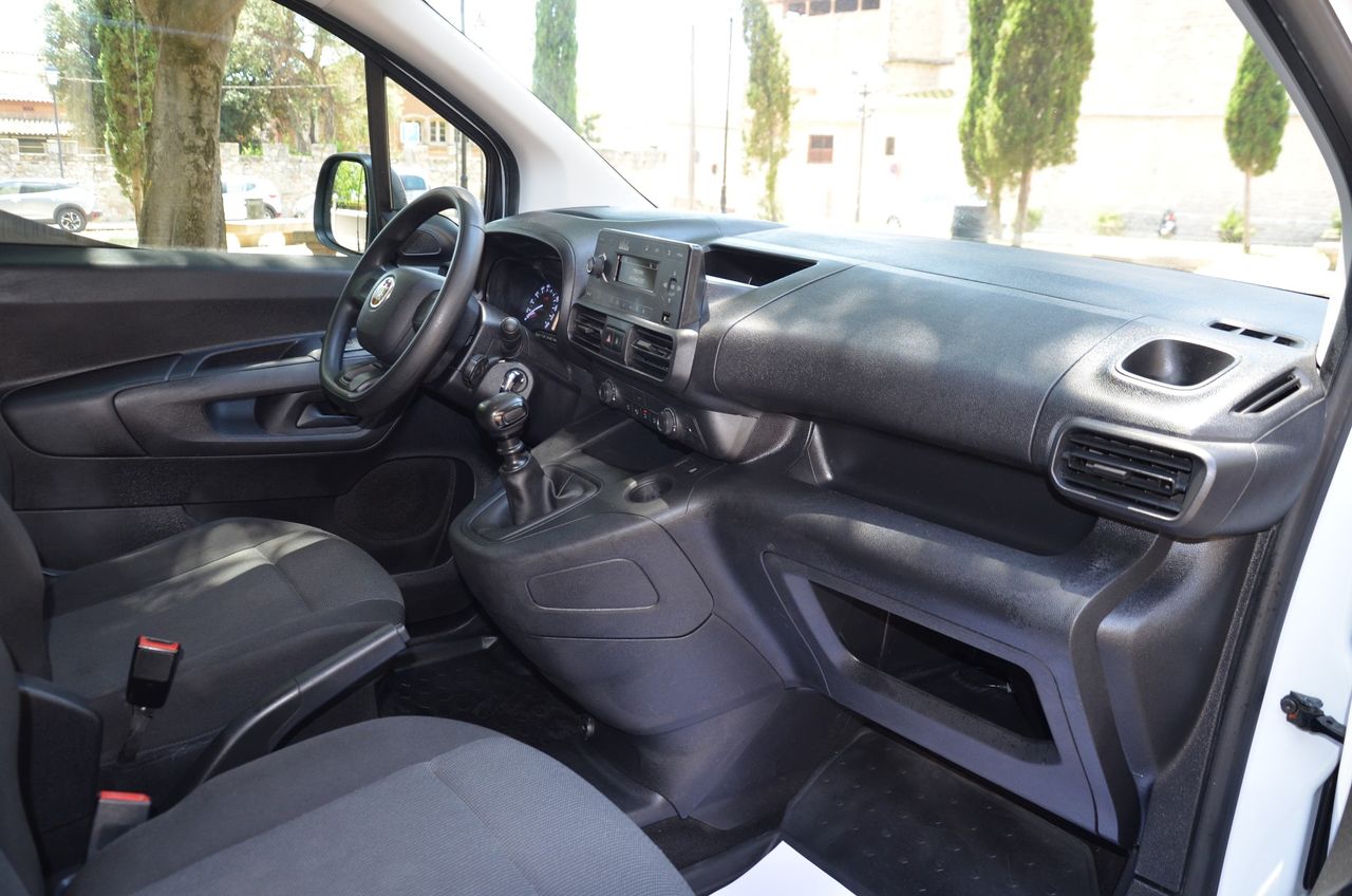 Fiat Doblò FURGÓN 1.5BLUEHDI 100CV 650KG L1 H1 BACA  GRANDE - Foto 29