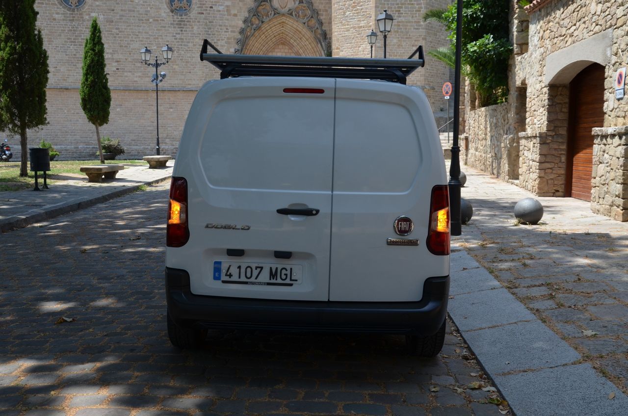 Fiat Doblò FURGÓN 1.5BLUEHDI 100CV 650KG L1 H1 BACA  GRANDE - Foto 18