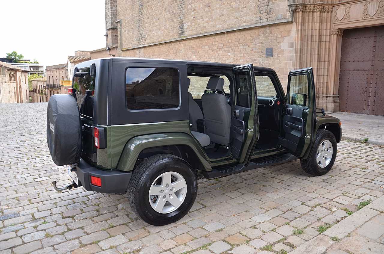 Jeep Wrangler UNLIMITED 2.8 CRD SAHARA.../ THE BEST OR NOTHING - Foto 25