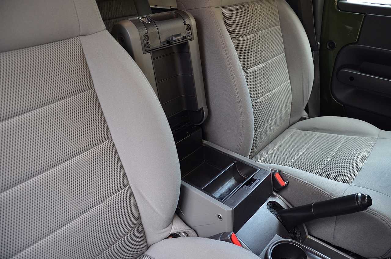 Jeep Wrangler UNLIMITED 2.8 CRD SAHARA.../ THE BEST OR NOTHING - Foto 32