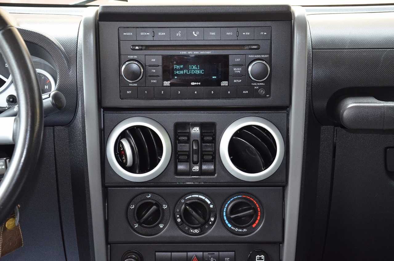 Jeep Wrangler UNLIMITED 2.8 CRD SAHARA.../ THE BEST OR NOTHING - Foto 42