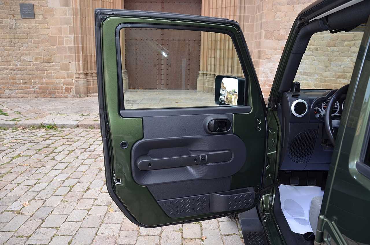 Jeep Wrangler UNLIMITED 2.8 CRD SAHARA.../ THE BEST OR NOTHING - Foto 9