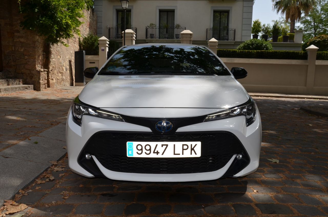 Toyota Corolla 1.8 125H BUSINESS PLUS E-CVT 90Kw Kilómetros Autopista , estado impecable - Foto 49