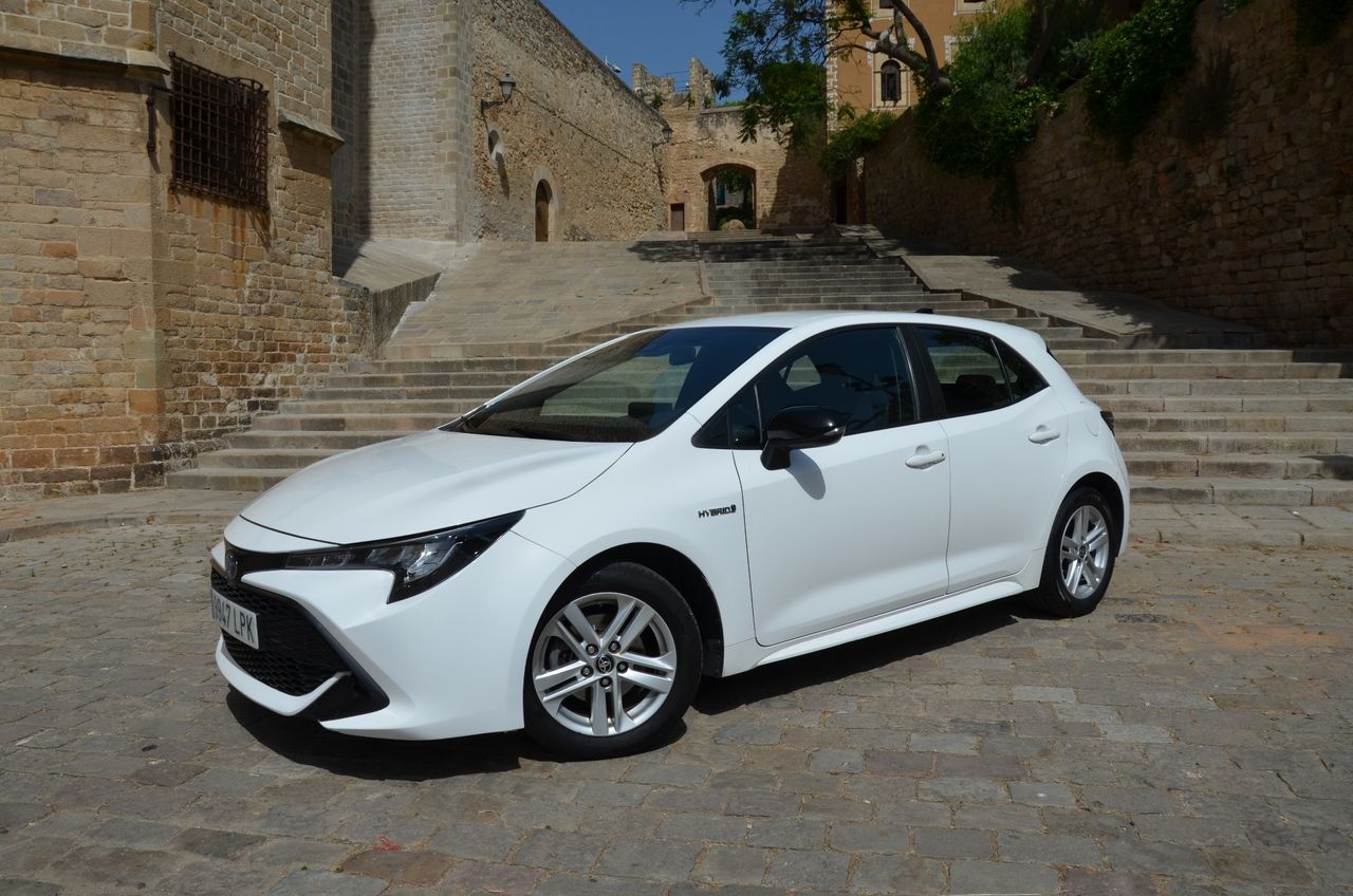 Toyota Corolla 1.8 125H BUSINESS PLUS E-CVT 90Kw Kilómetros Autopista , estado impecable - Foto 19