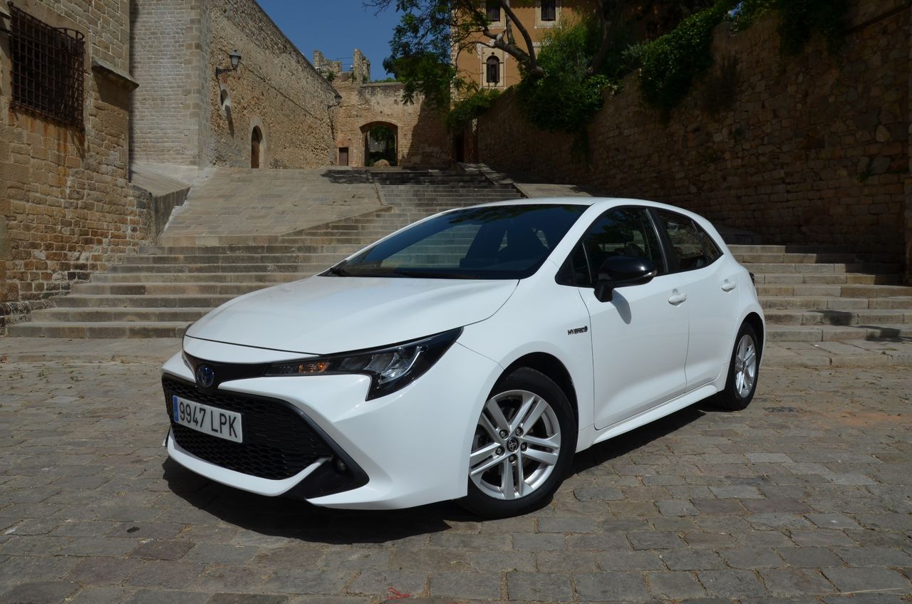 Toyota Corolla 1.8 125H BUSINESS PLUS E-CVT 90Kw Kilómetros Autopista , estado impecable - Foto 16