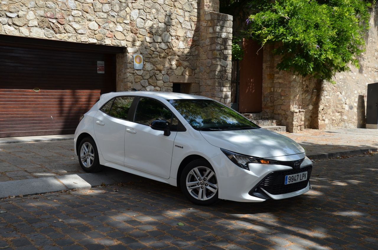 Toyota Corolla 1.8 125H BUSINESS PLUS E-CVT 90Kw Kilómetros Autopista , estado impecable - Foto 14
