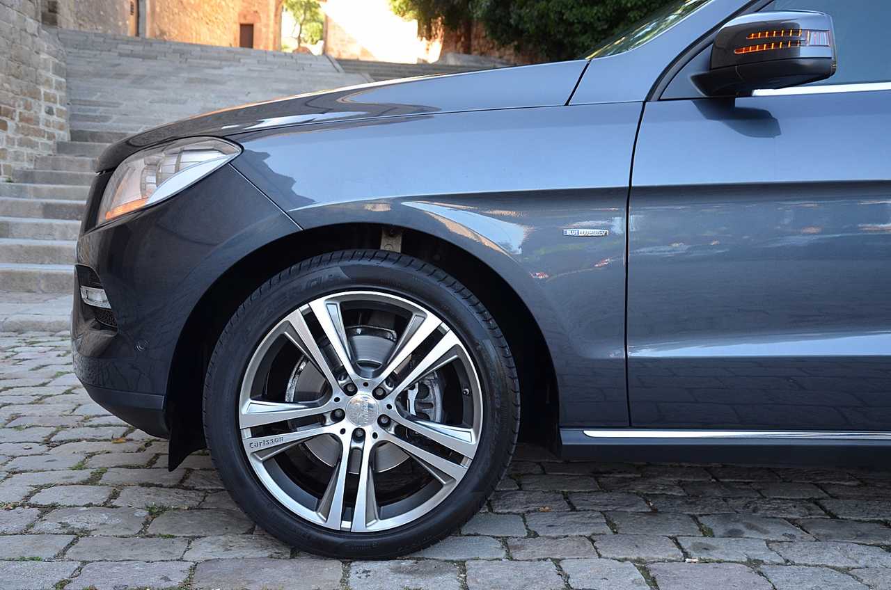 Mercedes Clase M 350 BLUETEC 4M 7G PLUS ../IVA DEDUCIBLE ../SÓLO 66.000 KM...FULL OPTION - Foto 9