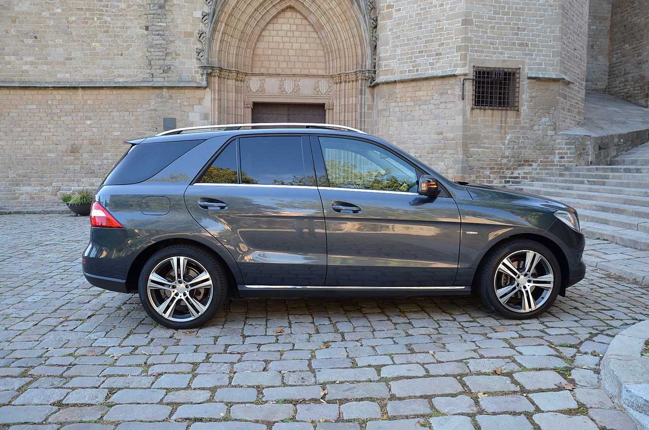 Mercedes Clase M 350 BLUETEC 4M 7G PLUS ../IVA DEDUCIBLE ../SÓLO 66.000 KM...FULL OPTION - Foto 25