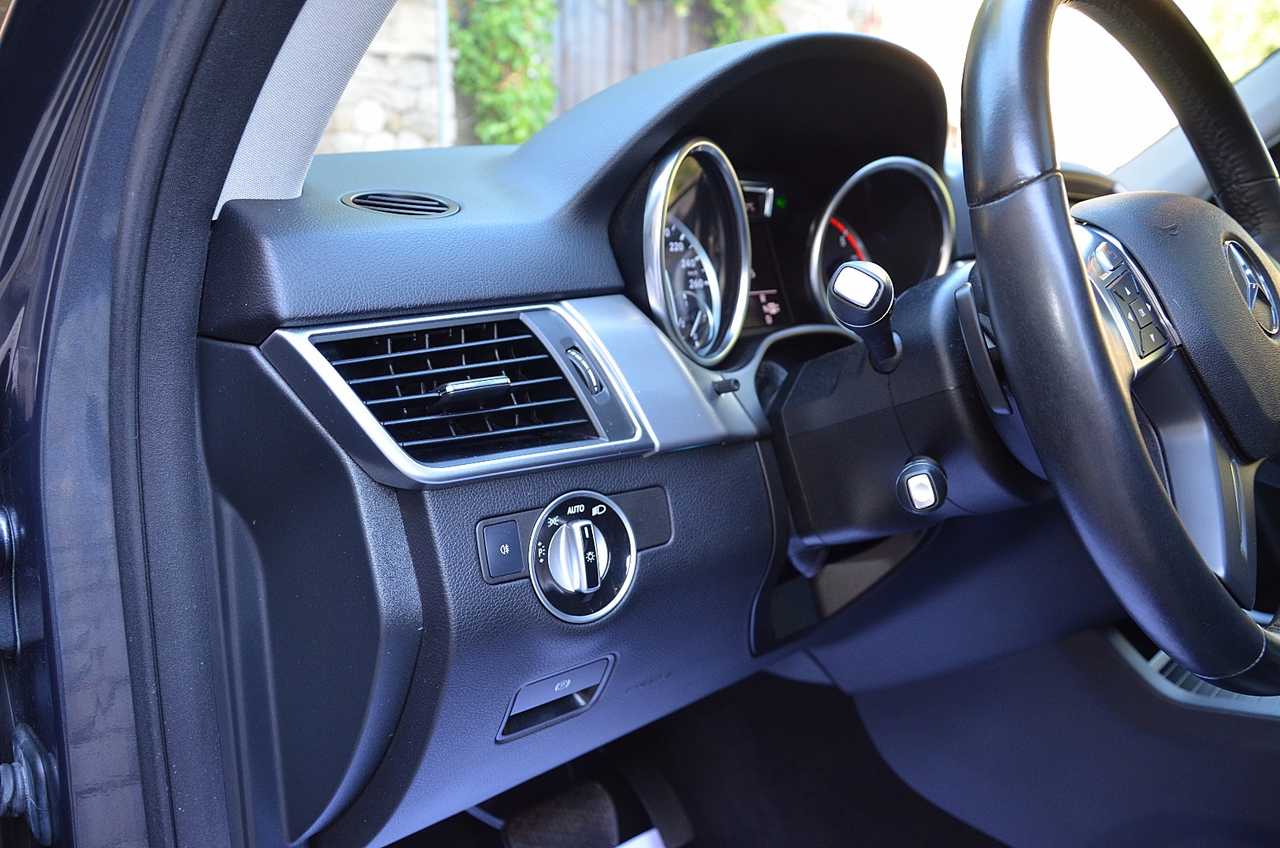 Mercedes Clase M 350 BLUETEC 4M 7G PLUS ../IVA DEDUCIBLE ../SÓLO 66.000 KM...FULL OPTION - Foto 4