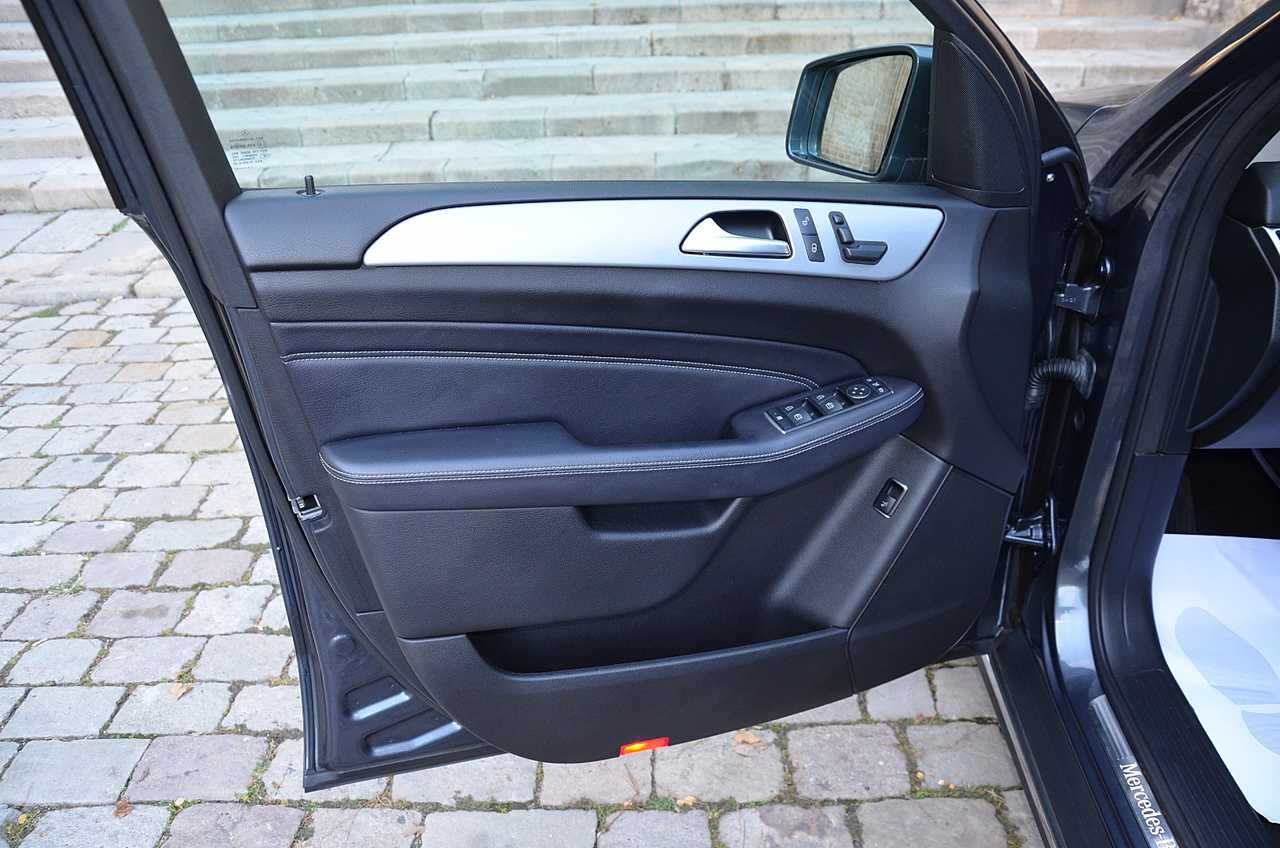 Mercedes Clase M 350 BLUETEC 4M 7G PLUS ../IVA DEDUCIBLE ../SÓLO 66.000 KM...FULL OPTION - Foto 30