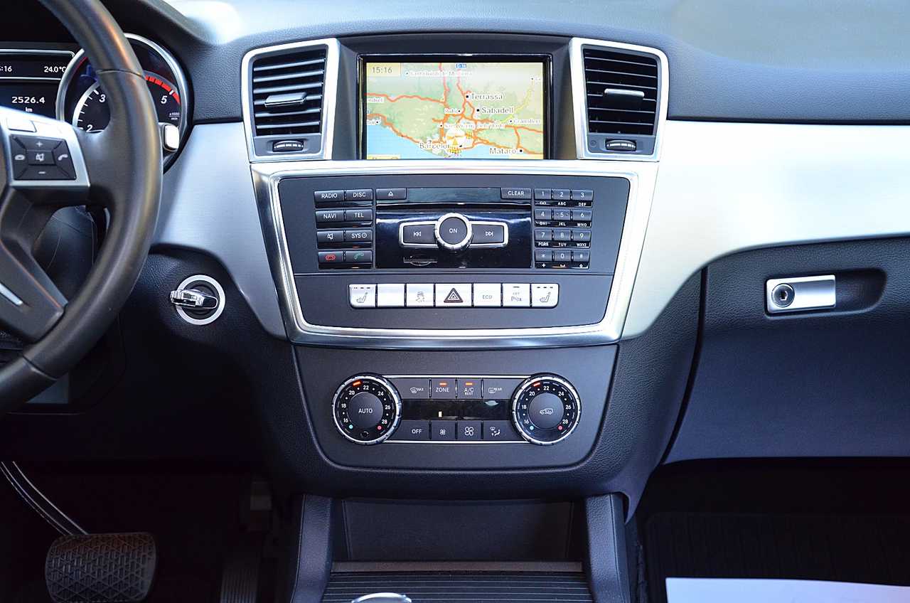 Mercedes Clase M 350 BLUETEC 4M 7G PLUS ../IVA DEDUCIBLE ../SÓLO 66.000 KM...FULL OPTION - Foto 40