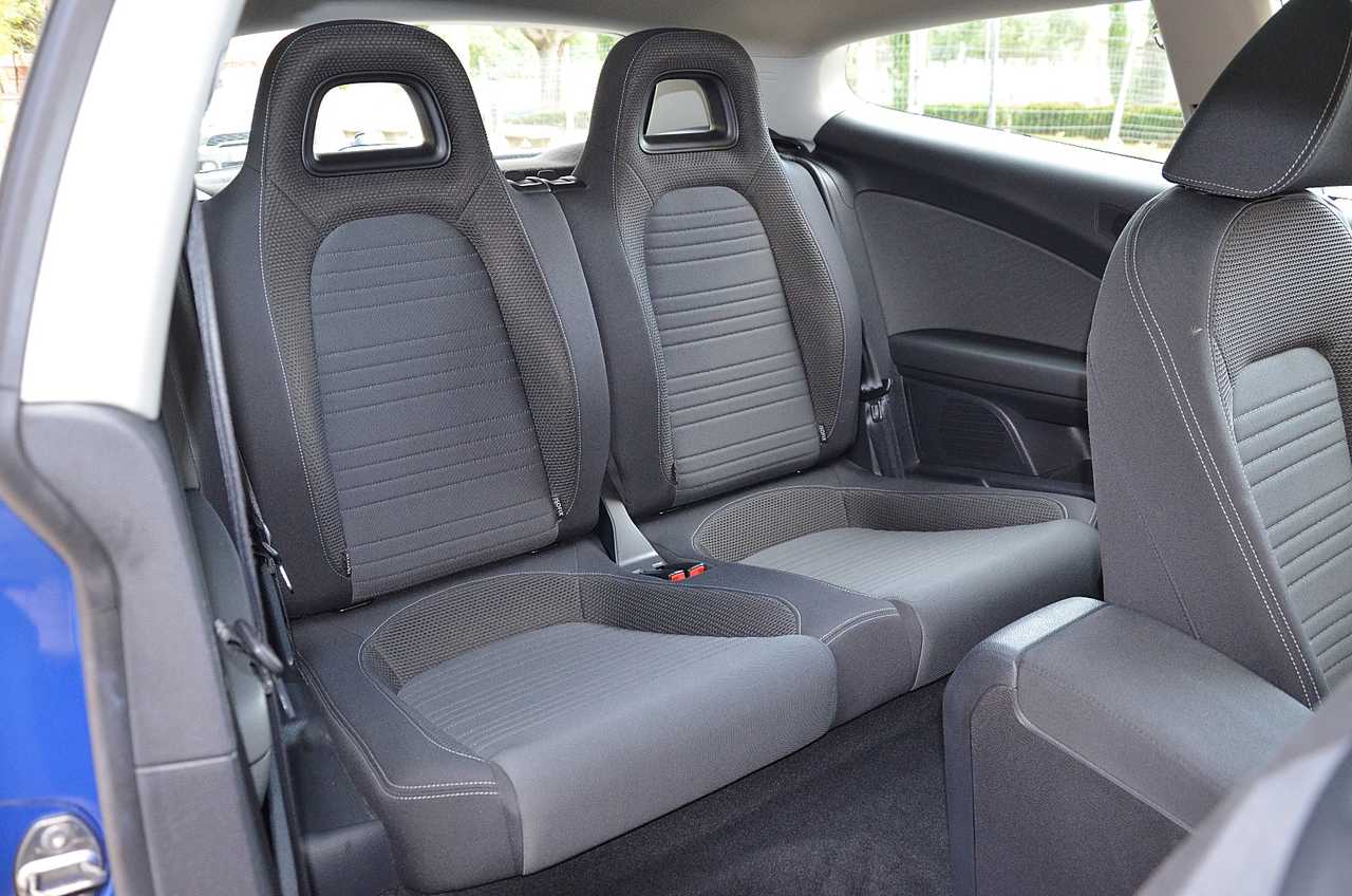 Volkswagen Scirocco 2.0 TDI DPF DSG 140CV NACIONAL/ LIBRO REVISIONES  **COMO NUEVO ** - Foto 26