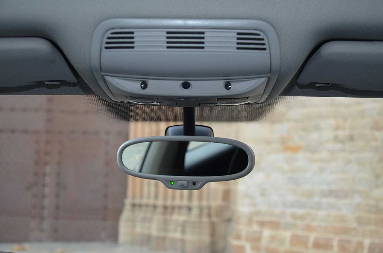 Volkswagen Scirocco 2.0 TDI DPF DSG 140CV NACIONAL/ LIBRO REVISIONES  **COMO NUEVO ** - Foto 32