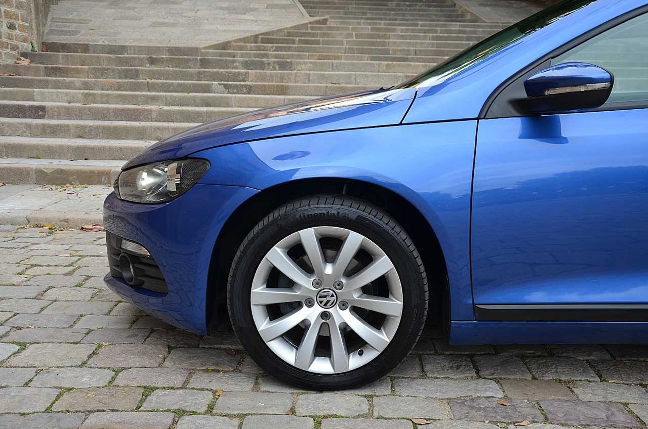 Volkswagen Scirocco 2.0 TDI DPF DSG 140CV NACIONAL/ LIBRO REVISIONES  **COMO NUEVO ** - Foto 16