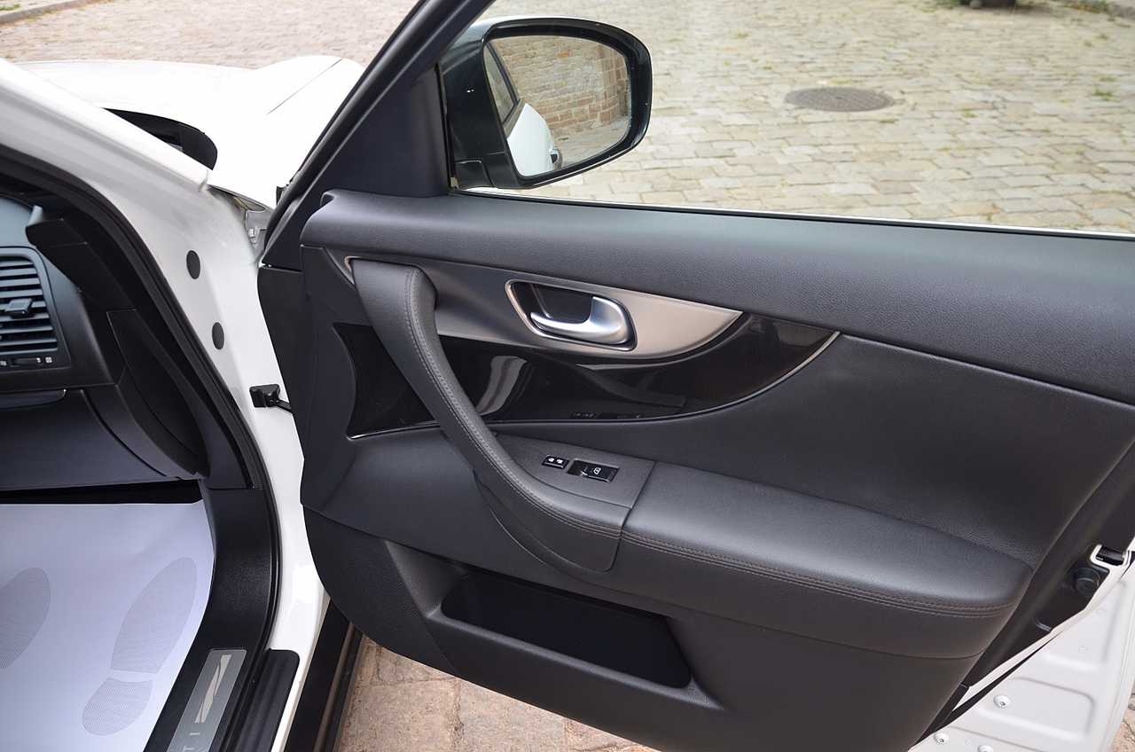 Infiniti FX 30d S PREMIUM AWD 240CV  NACIONAL../ FULL OPTIÓN !! AHORA ES TU MOMENTO !! - Foto 22