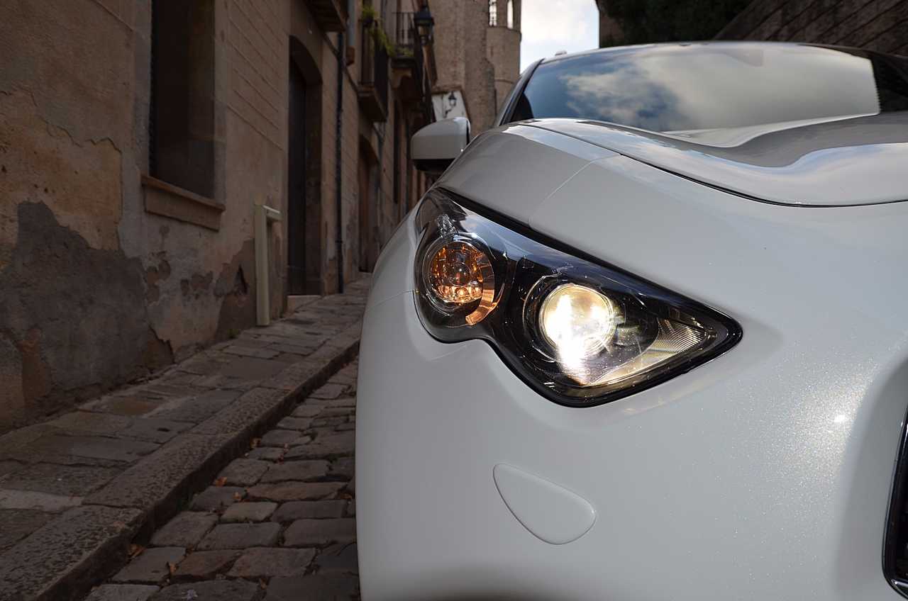 Infiniti FX 30d S PREMIUM AWD 240CV  NACIONAL../ FULL OPTIÓN !! AHORA ES TU MOMENTO !! - Foto 7