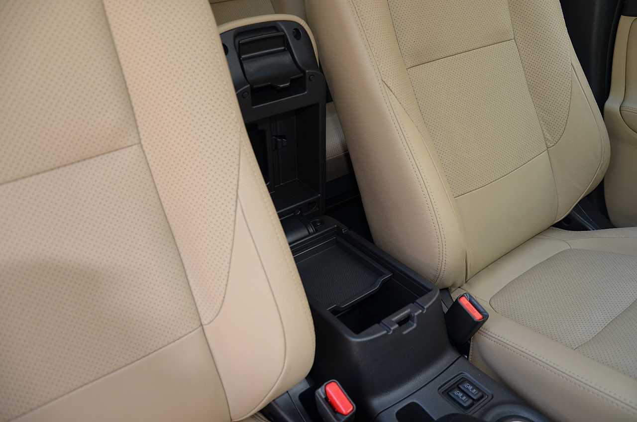 Mitsubishi Outlander 220DI-D Kaiteki AT 4WD **7PLAZAS/FULL OPTION**  - Foto 32