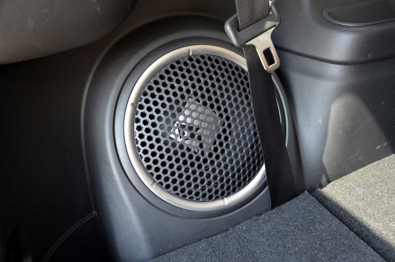 Mitsubishi Outlander 220DI-D Kaiteki AT 4WD **7PLAZAS/FULL OPTION**  - Foto 38