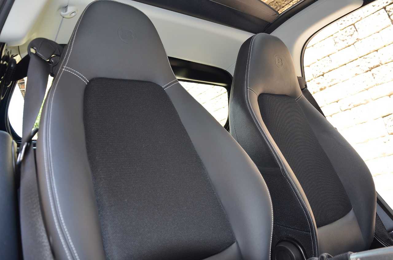 Smart Fortwo COUPÉ BRABUS LINEA BRABUS XCLUSIVE  ../  FULL OPTION - Foto 33