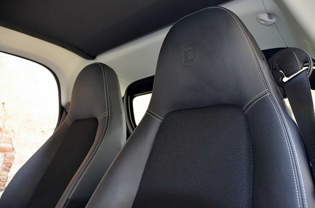 Smart Fortwo COUPÉ BRABUS LINEA BRABUS XCLUSIVE  ../  FULL OPTION - Foto 18