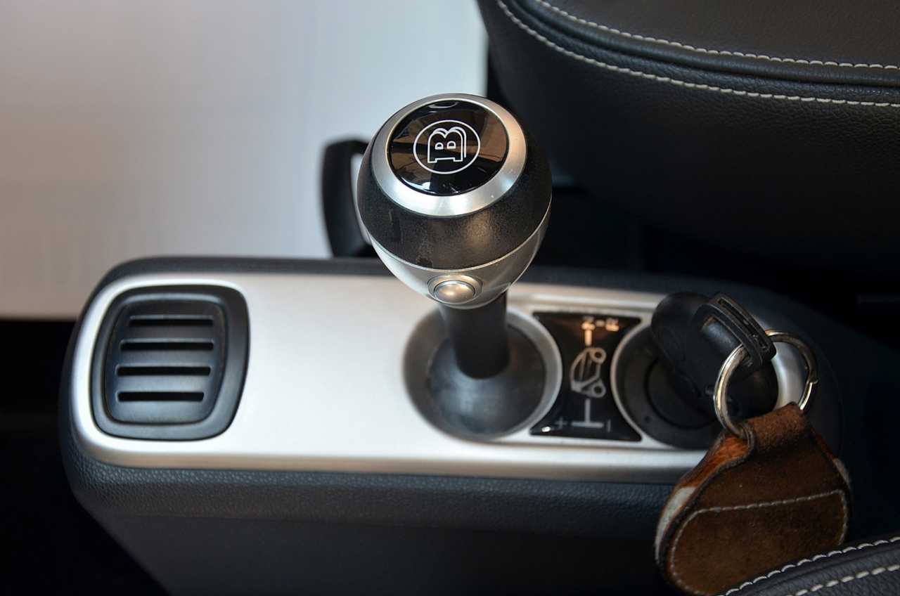 Smart Fortwo COUPÉ BRABUS LINEA BRABUS XCLUSIVE  ../  FULL OPTION - Foto 4