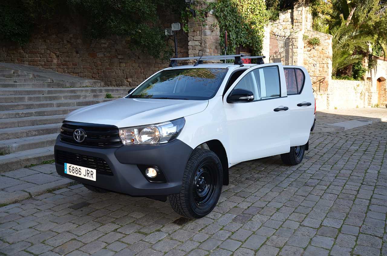 Toyota Hilux 2.4 D4D DOBLE CABINA GX..  150 CV/ UNA FIERA FUERA DEL ASFALTO ./ OPORTUNIDAD - Foto 9