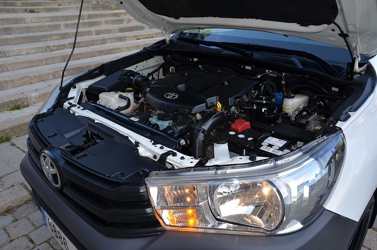 Toyota Hilux 2.4 D4D DOBLE CABINA GX..  150 CV/ UNA FIERA FUERA DEL ASFALTO ./ OPORTUNIDAD - Foto 40