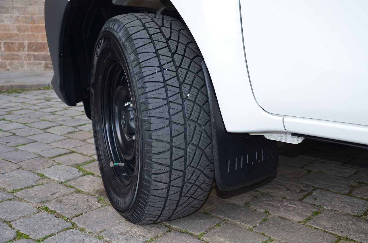 Toyota Hilux 2.4 D4D DOBLE CABINA GX..  150 CV/ UNA FIERA FUERA DEL ASFALTO ./ OPORTUNIDAD - Foto 44