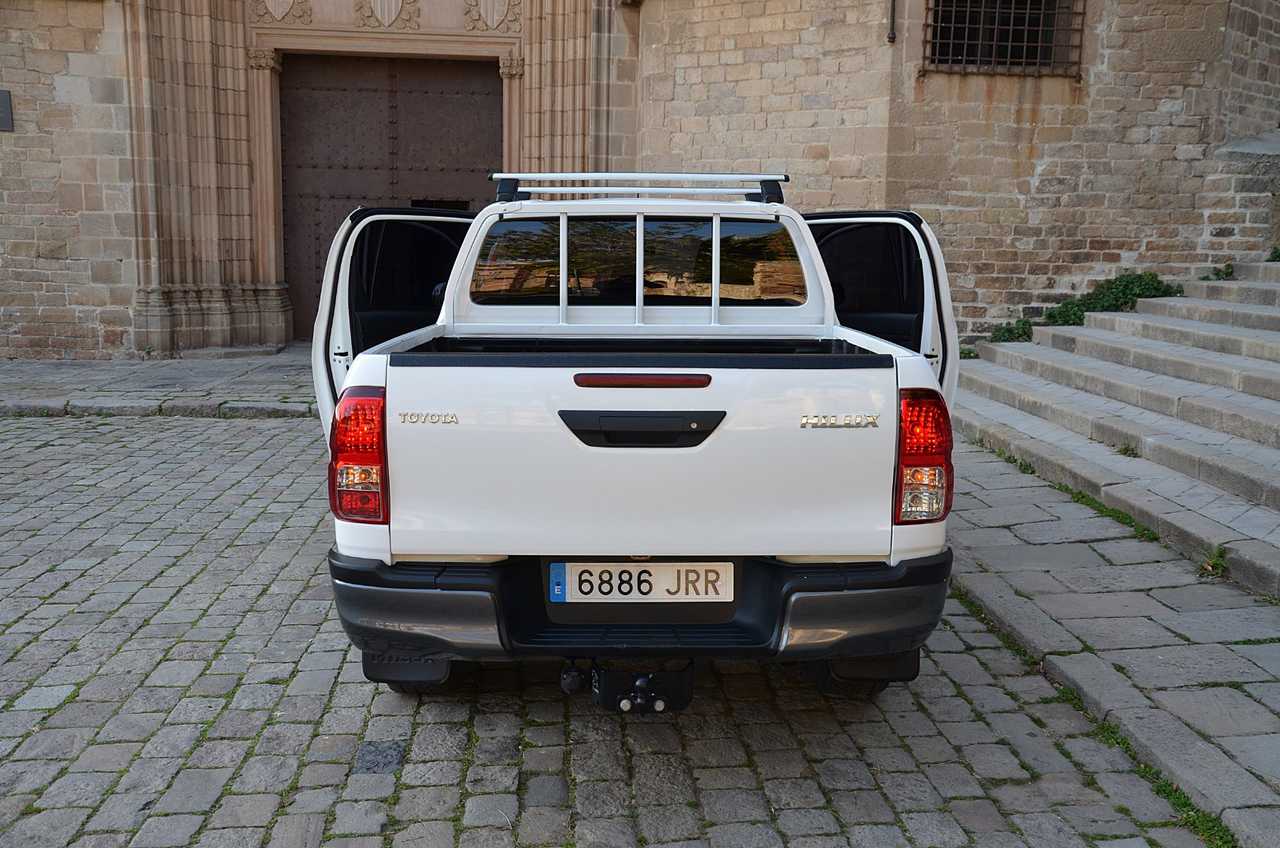 Toyota Hilux 2.4 D4D DOBLE CABINA GX..  150 CV/ UNA FIERA FUERA DEL ASFALTO ./ OPORTUNIDAD - Foto 11