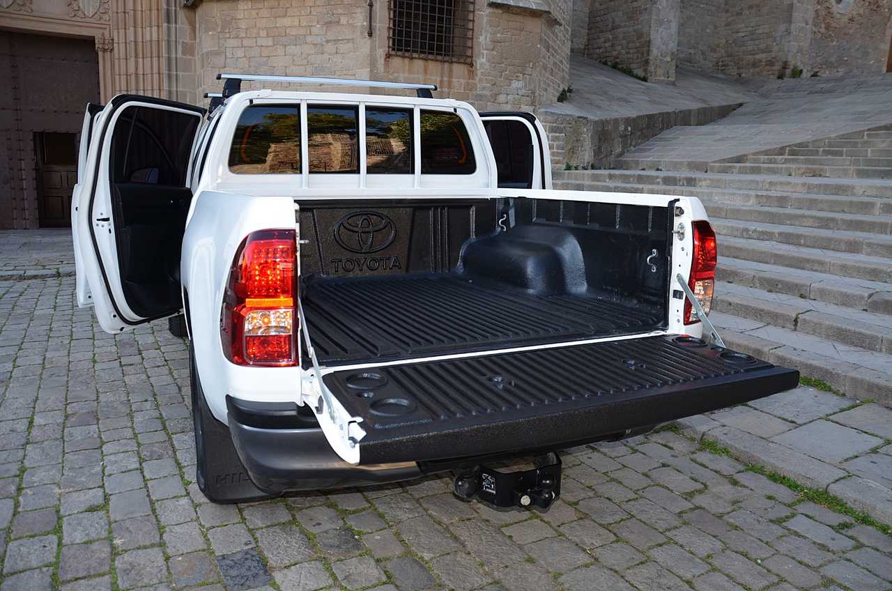 Toyota Hilux 2.4 D4D DOBLE CABINA GX..  150 CV/ UNA FIERA FUERA DEL ASFALTO ./ OPORTUNIDAD - Foto 15