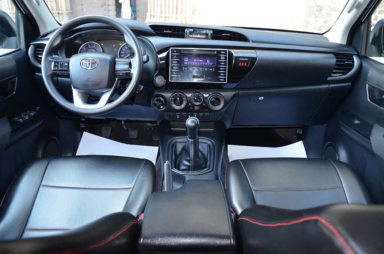 Toyota Hilux 2.4 D4D DOBLE CABINA GX..  150 CV/ UNA FIERA FUERA DEL ASFALTO ./ OPORTUNIDAD - Foto 31