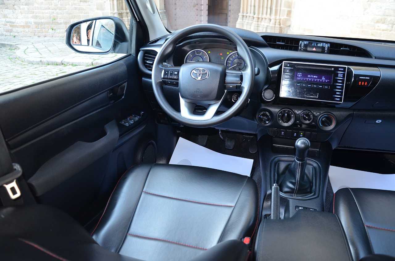 Toyota Hilux 2.4 D4D DOBLE CABINA GX..  150 CV/ UNA FIERA FUERA DEL ASFALTO ./ OPORTUNIDAD - Foto 34