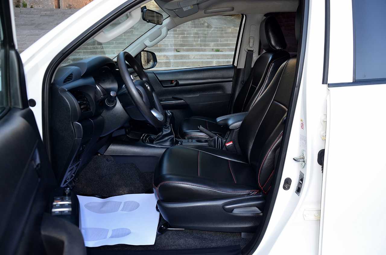 Toyota Hilux 2.4 D4D DOBLE CABINA GX..  150 CV/ UNA FIERA FUERA DEL ASFALTO ./ OPORTUNIDAD - Foto 5