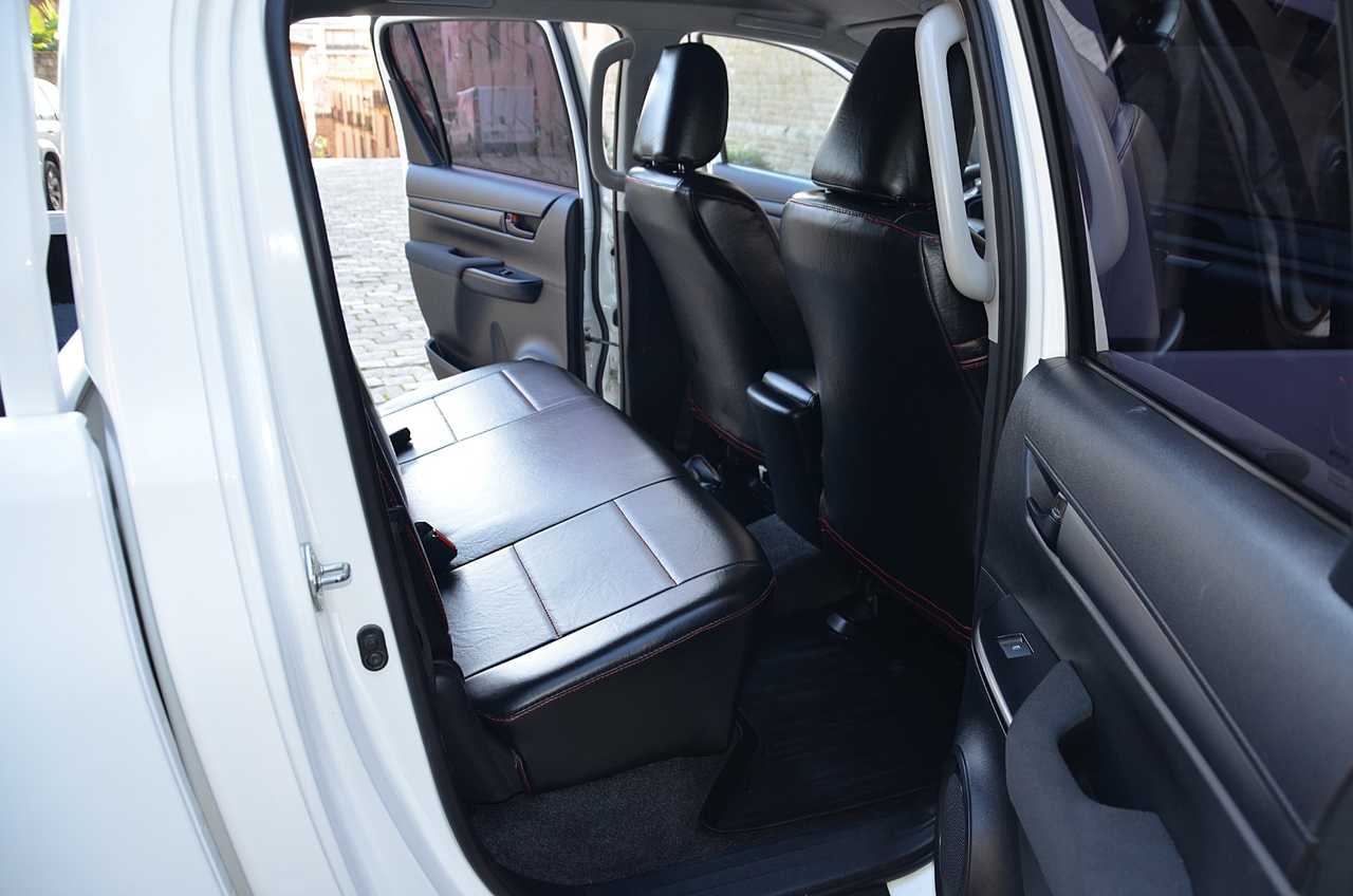 Toyota Hilux 2.4 D4D DOBLE CABINA GX..  150 CV/ UNA FIERA FUERA DEL ASFALTO ./ OPORTUNIDAD - Foto 29