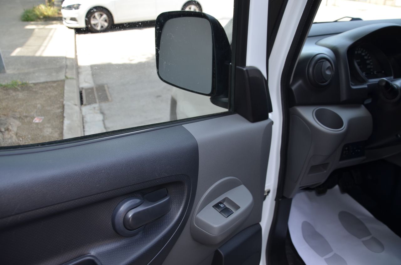 Nissan NV200 FURGÓN 1.5DCI 110CV COMFORT CÁMARA TRASERA / DOBLE PUERTA LATERAL /ANTINIEBLAS - Foto 3
