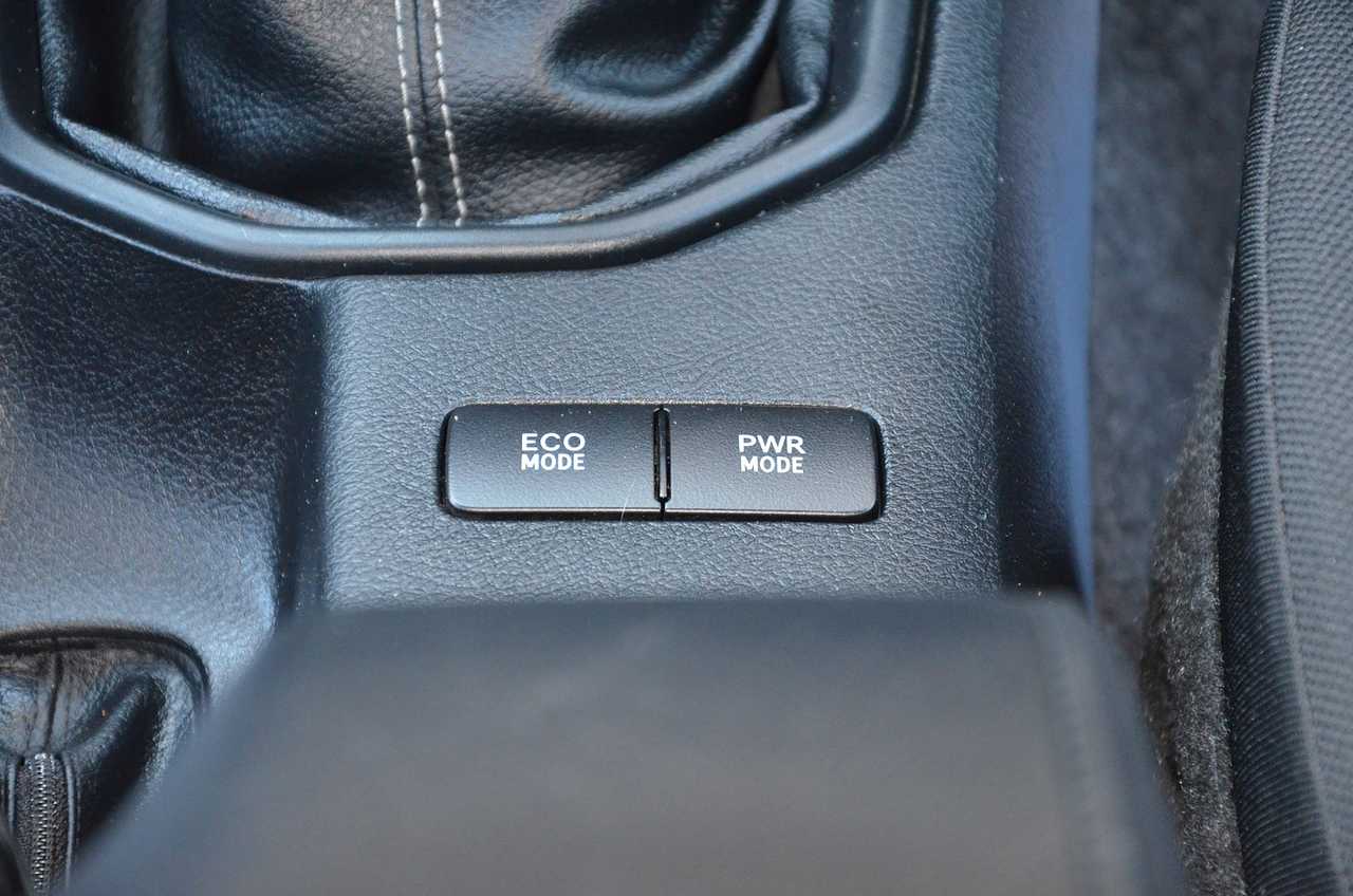 Toyota Hilux 2.4 D4D DOBLE CABINA GX..  150 CV/ REESTRENO ../ SÓLO 35000 KM - Foto 31