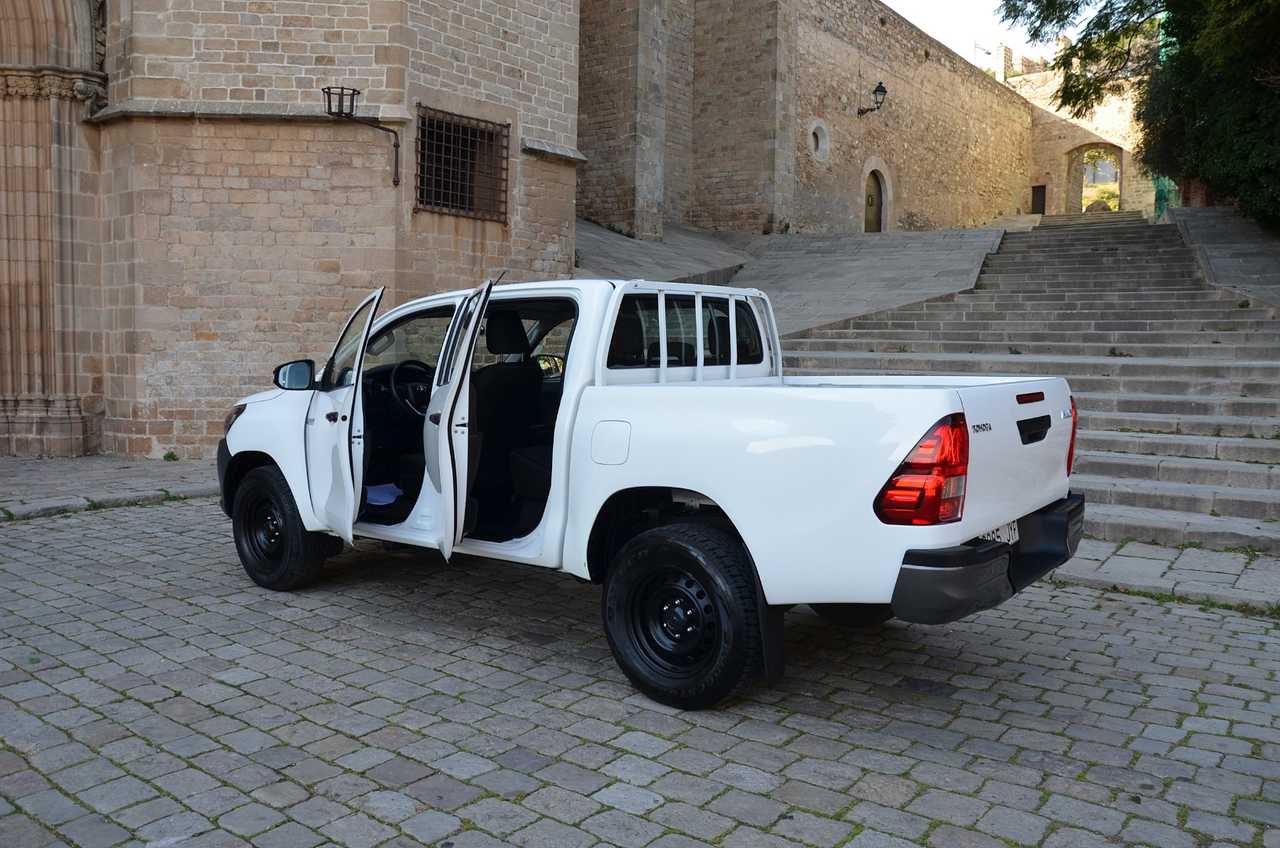 Toyota Hilux 2.4 D4D DOBLE CABINA GX..  150 CV/ REESTRENO ../ SÓLO 35000 KM - Foto 14