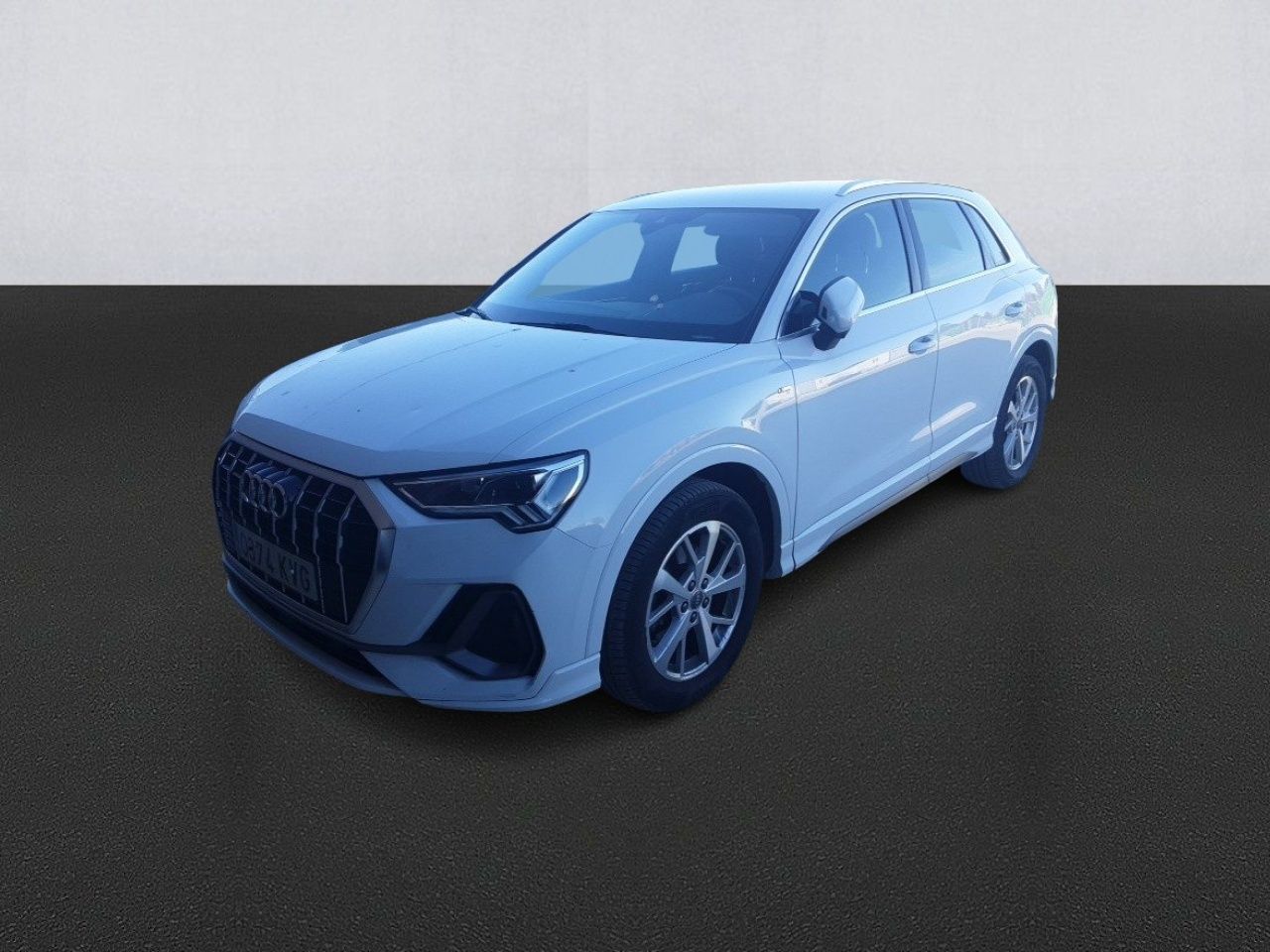 audi q3 2019 /