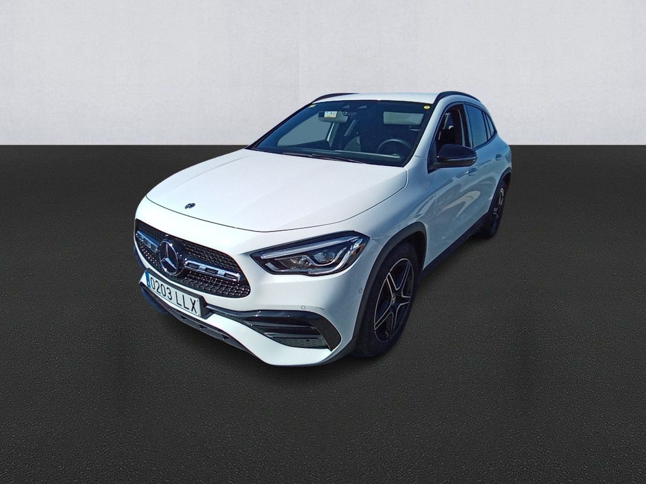 Amplia casa  de segunda mano - mercedes gla 2020 /