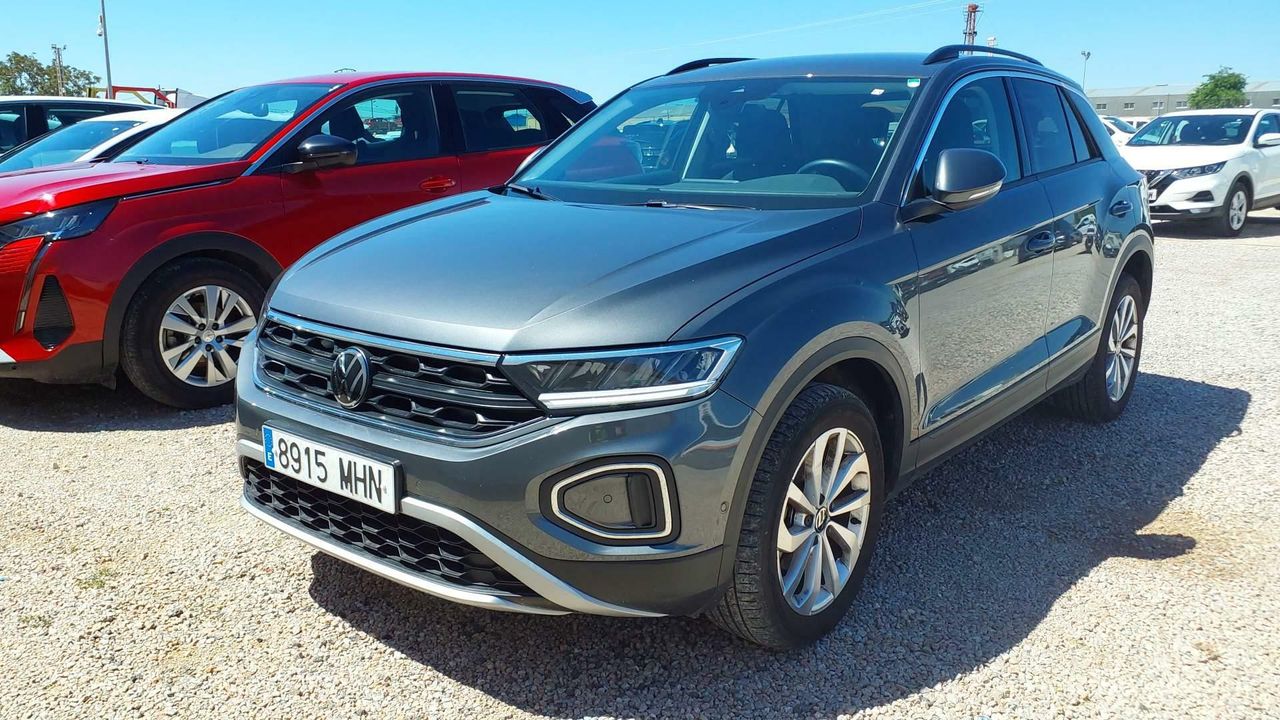 Acogedora amplia casa  de segunda mano - volkswagen t-roc 2023 /