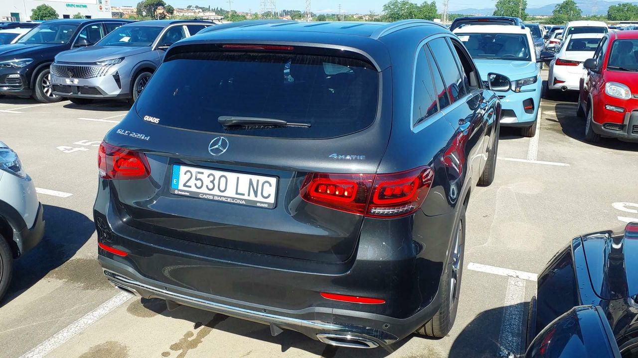 mercedes glc 2021 / foto grande (3)