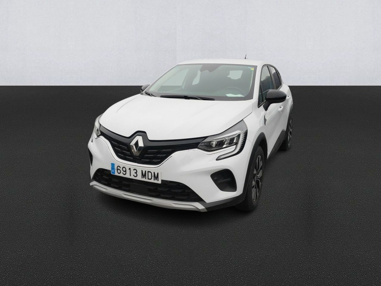 renault captur 2023 /