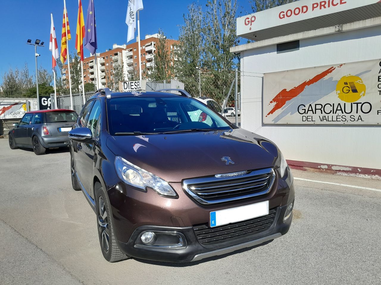 Peugeot 5008 2019 barcelona  de segunda mano en Barcelona - peugeot 2008 2014 /