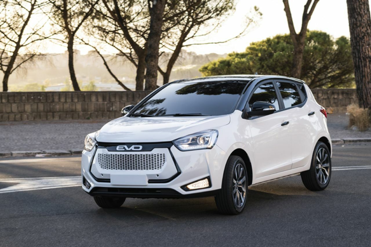 Compraventa  de segunda mano - evo evo 3 2023 /