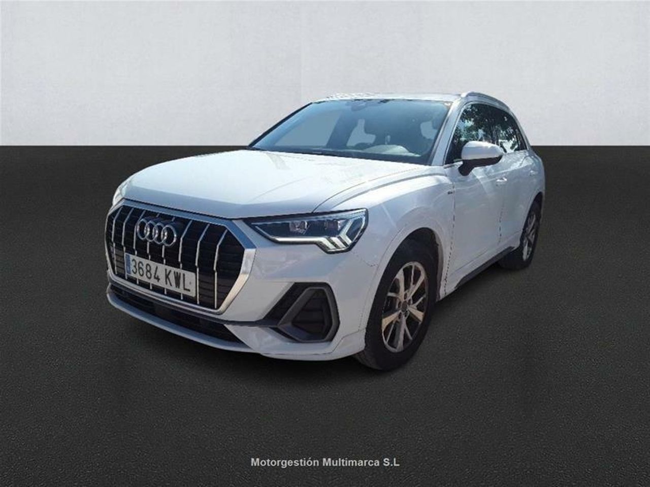 audi q3 2019 /